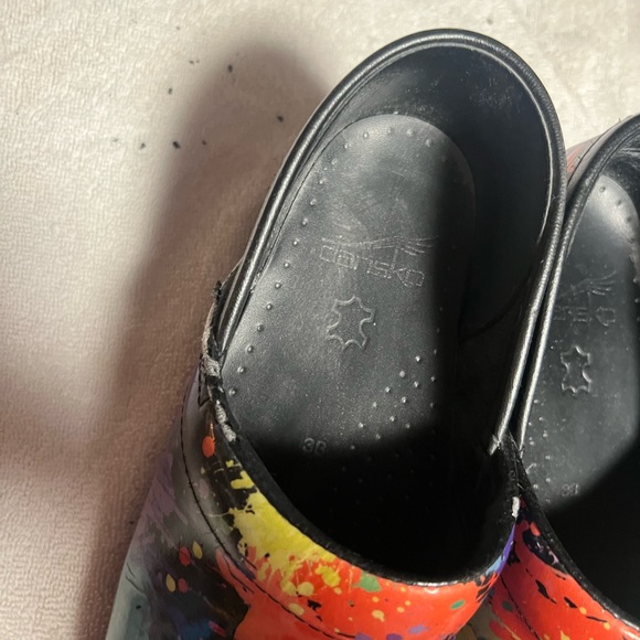 Rainbow “splatter” Dansko clogs, size 38 (7.5), light scuffs on edges - Picture 4 of 7